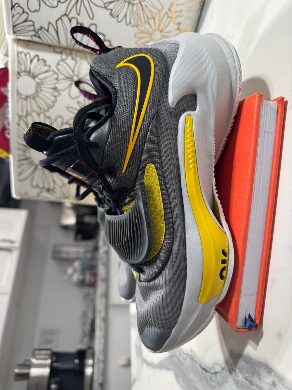 Nike Zoom freak 3 Black & Yellow Men's Trainer with White Sole